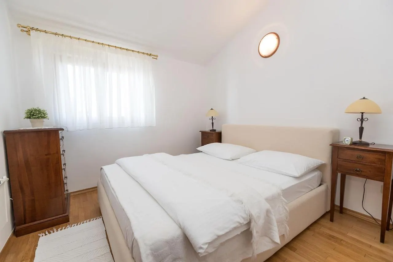 Apartments Villa Castello Crikvenica
