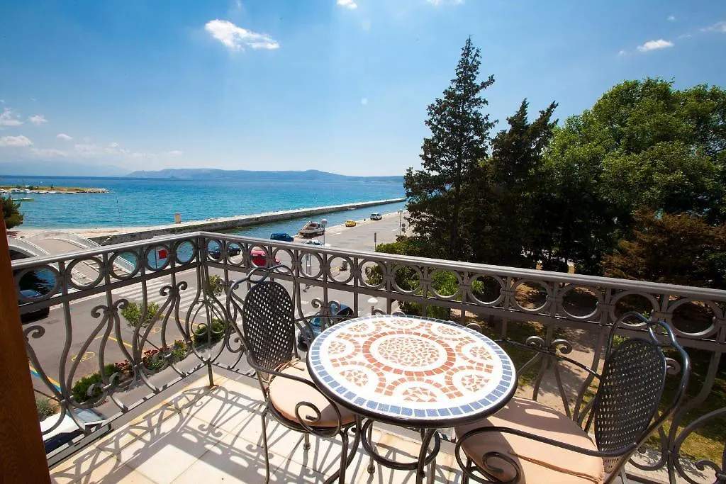 Apartments Villa Castello Crikvenica