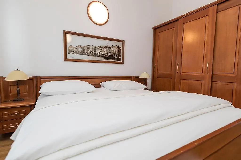 Apartments Villa Castello Crikvenica