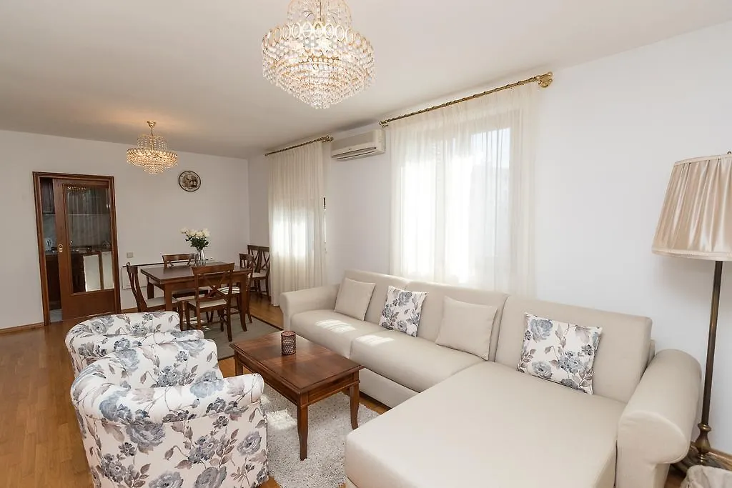 Apartments Villa Castello Crikvenica Kroatien