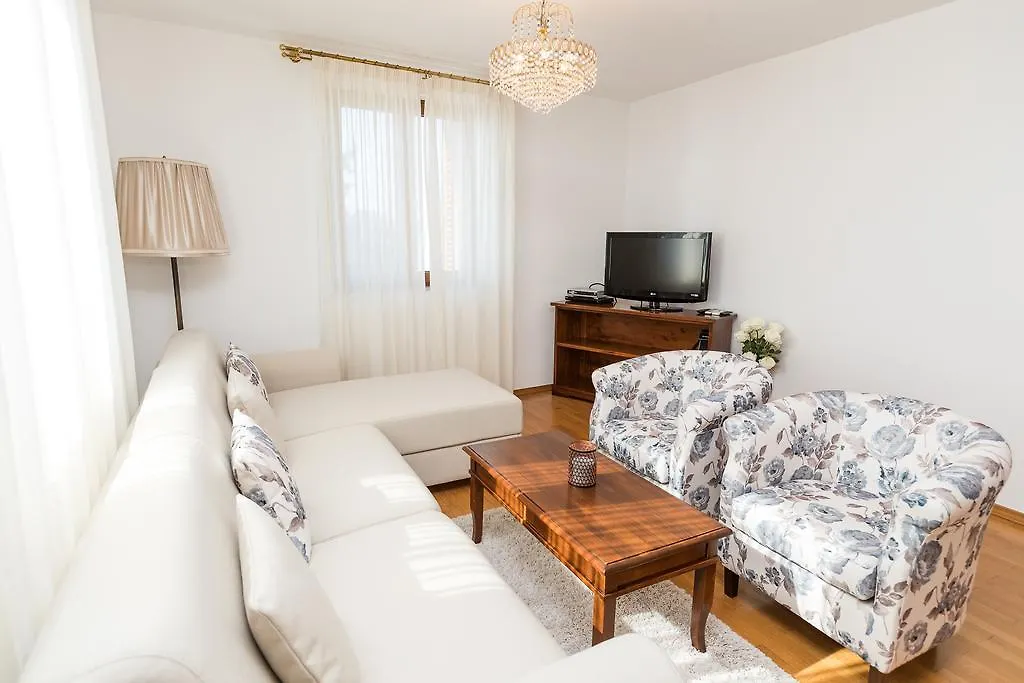 Apartments Villa Castello Crikvenica Kroatien