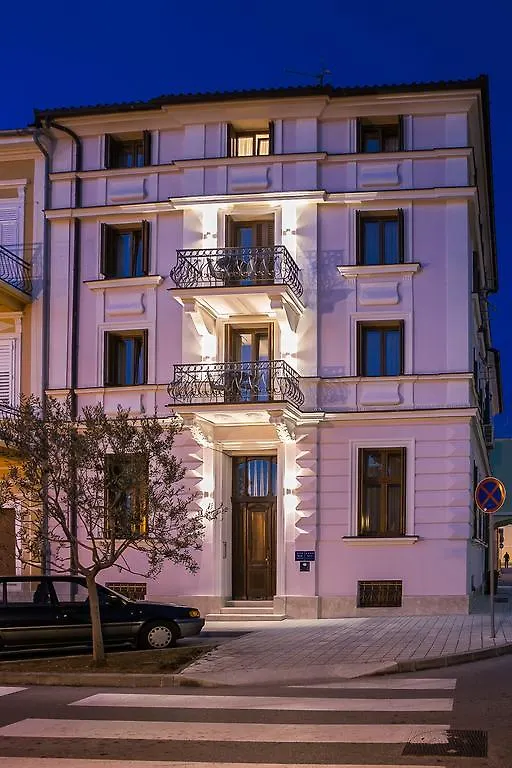 Apartments Villa Castello Crikvenica Kroatien